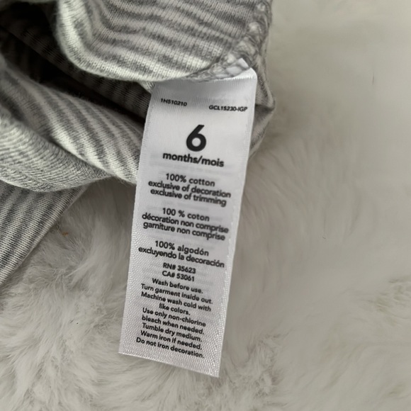 Carter’s Baby Boy Short Sleeve Romper - Picture 10 of 10